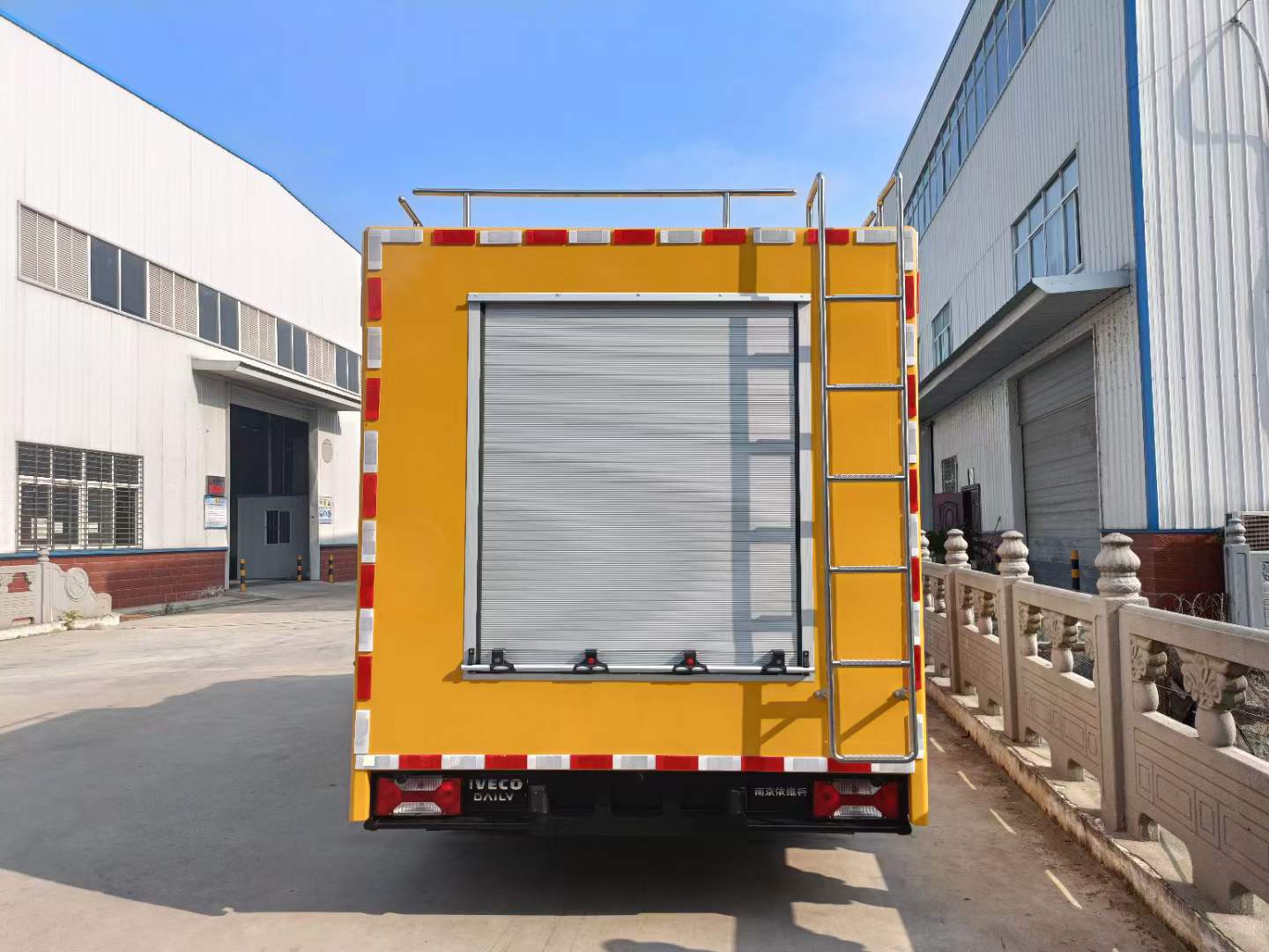 依維柯歐勝燃?xì)饩入U(xiǎn)車(chē)